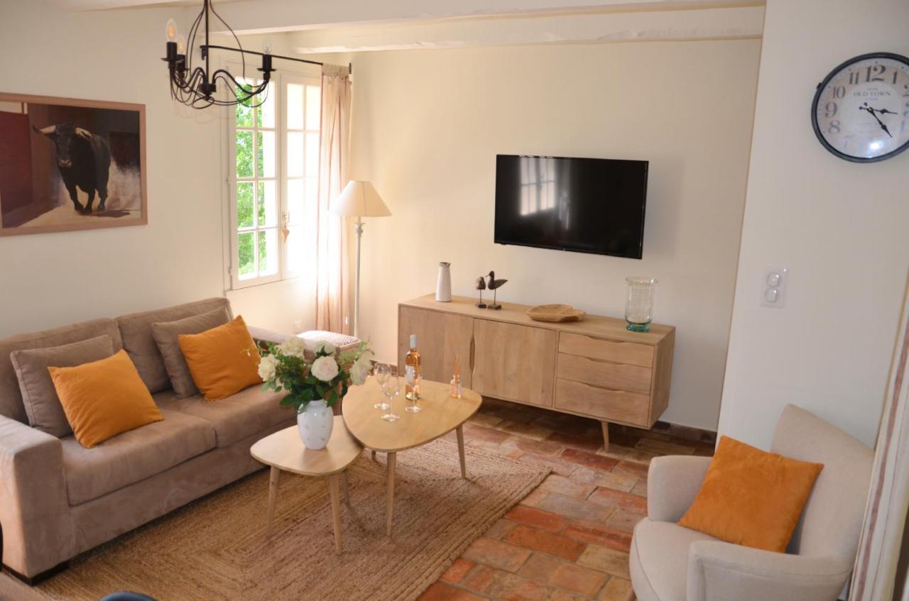Appartamento Le Jas Des Parpaillous LʼIsle-sur-la-Sorgue Esterno foto
