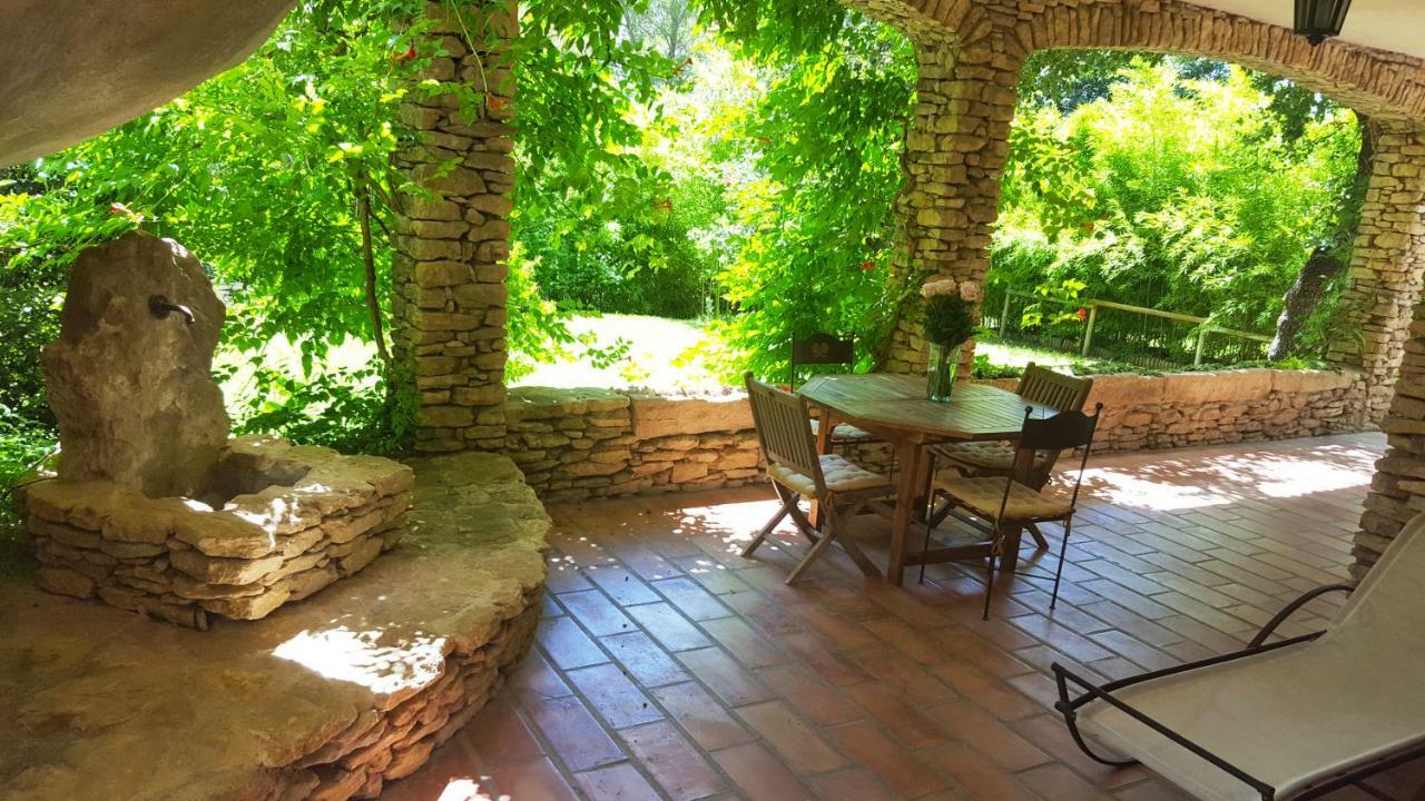 Appartamento Le Jas Des Parpaillous LʼIsle-sur-la-Sorgue Esterno foto
