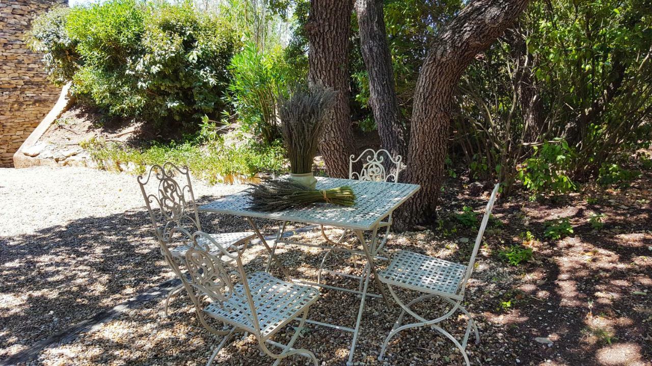Appartamento Le Jas Des Parpaillous LʼIsle-sur-la-Sorgue Esterno foto